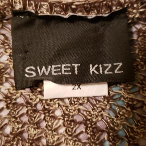 SWEET KIZZ BLOUSE - Picture 4 of 4